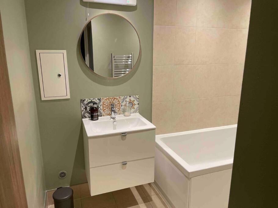 Stunning Apartment By The Leas, West End 포크스턴 외부 사진